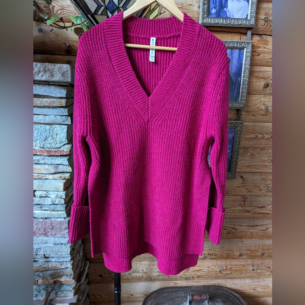 Athleta sweater